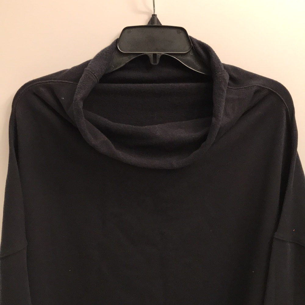 Nike yoga sweat shirt loose fit. - Picture 2 of 5